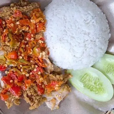 Nasi Ayam Geprek Sambal Bawang